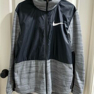 Nike Men's Basketball Black and Gray Jacket